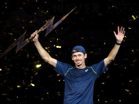 Alex De Minaur logra una hazaña histórica al ganar su tercer título del Ultimate Tennis Showdown (UTS)